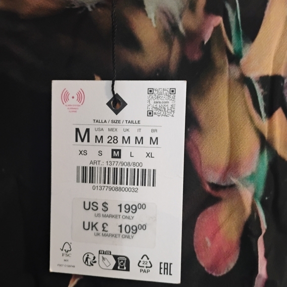 Zara Beaded Printed Cape Dreas - Picture 7 of 8